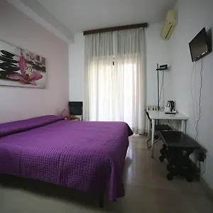 https://eur-arcobaleno.it-romehotels.com