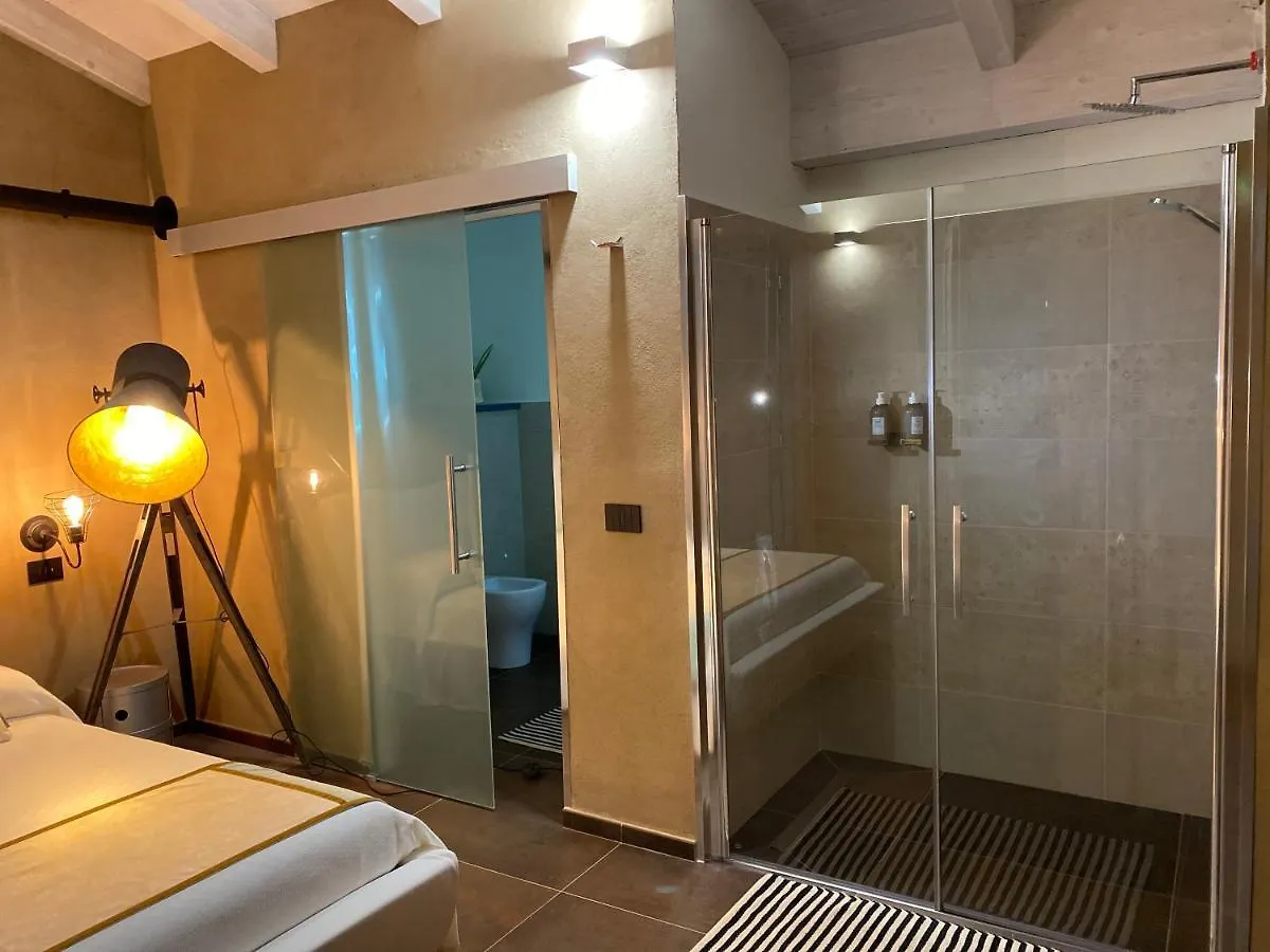 Luvia Rooms Spa Gonnesa 0*,