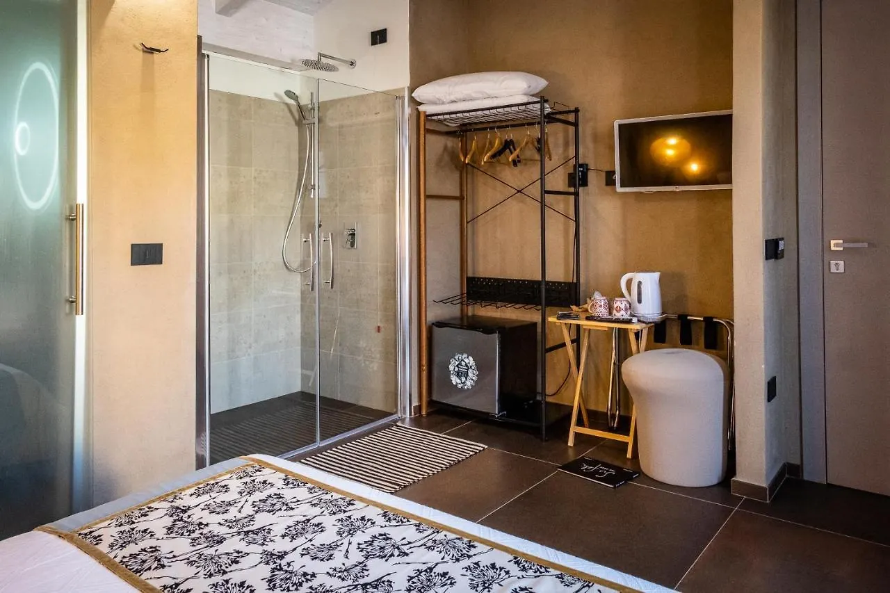Luvia Rooms Spa Gonnesa 0*,  Italy